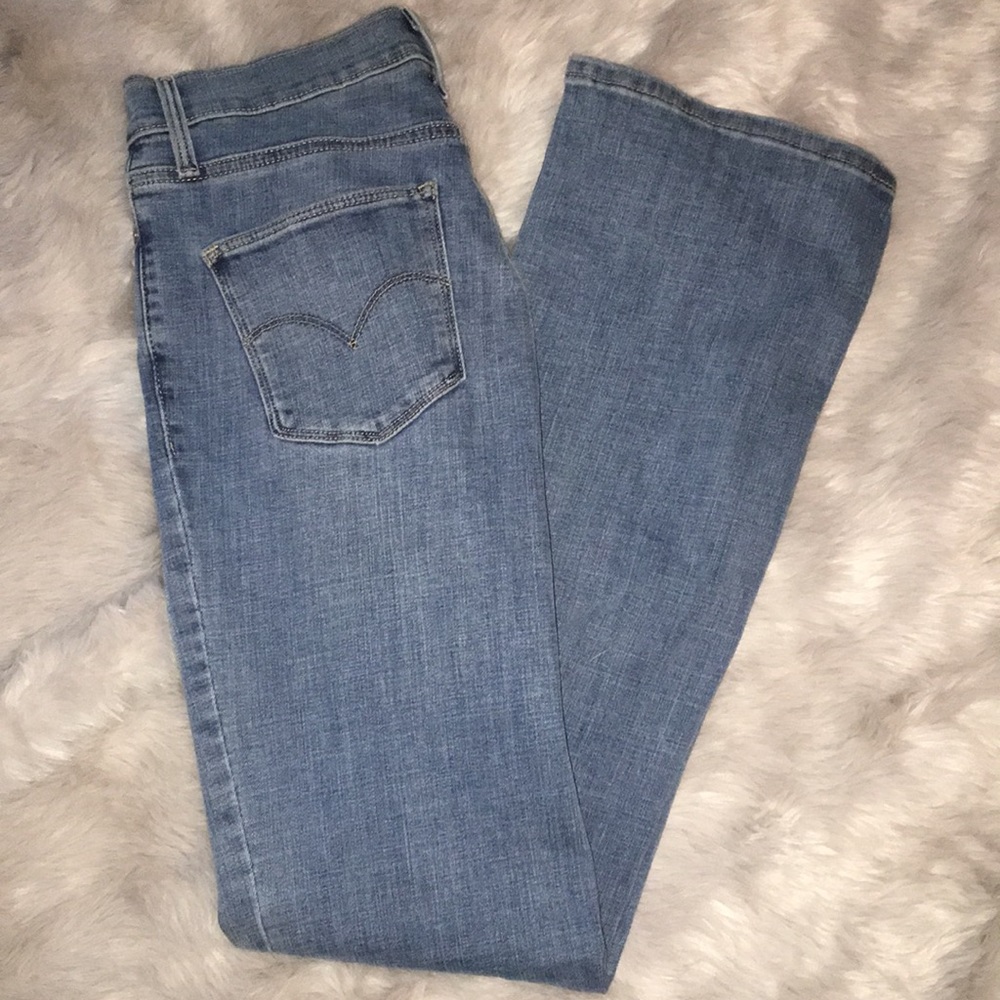 Levi jeans
